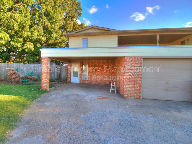 Photo - 1902 N Moulton Ct Townhome