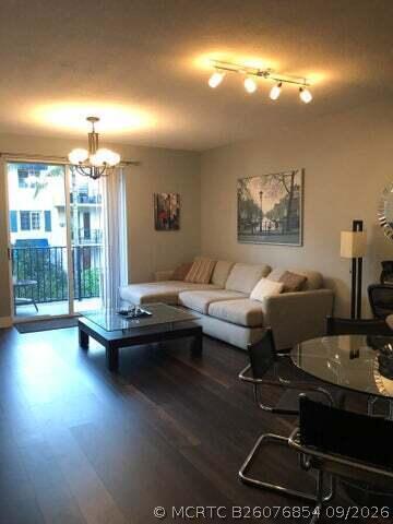 255 NE 3rd Ave Unidad 2306