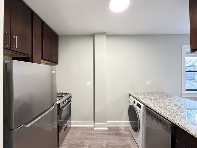 Photo - 430 W Barry Ave Unit K03J