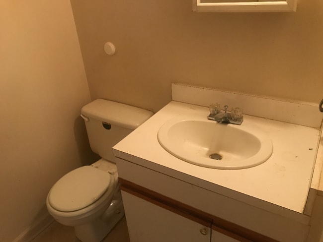 Photo - 1910 N John Ct