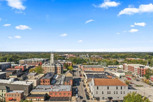 Photo - Charming 1 Bedroom near Noblesville High School and Downtown.