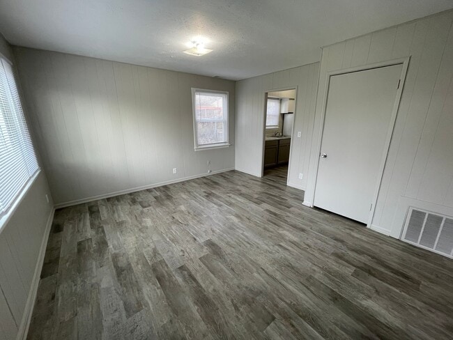 Photo - 3905 Burdette St