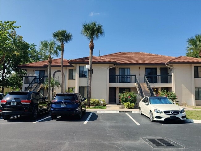 Photo - 300 E Club Cir Unit 108