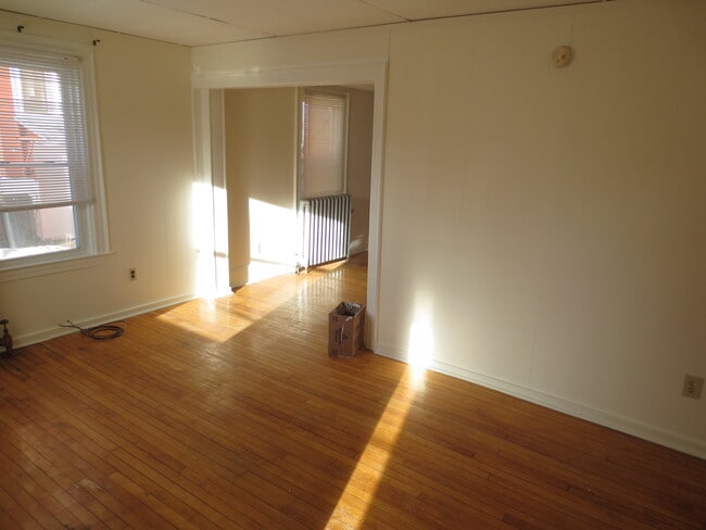 Photo - 23 Fountain St