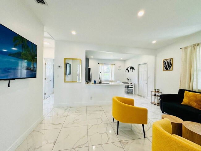 Photo - 133 SW 22nd Terrace Unit ID1258736P