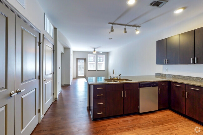 1BR, 1BA - 829 SF