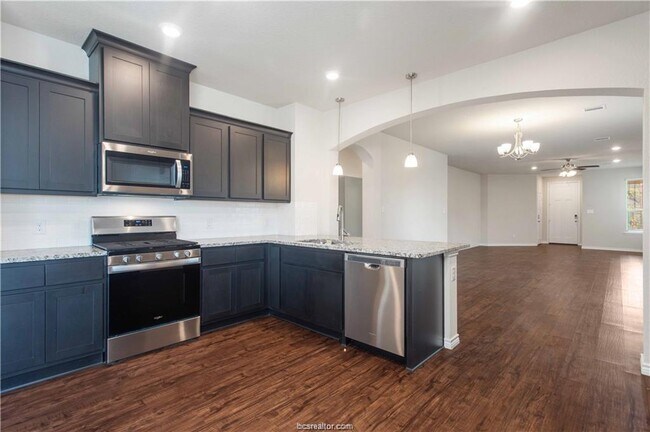 Photo - 953 Toledo Bend Dr