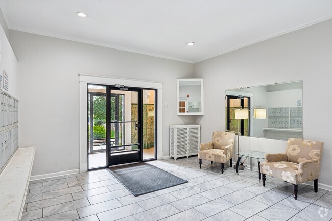 Long Lane Apartments