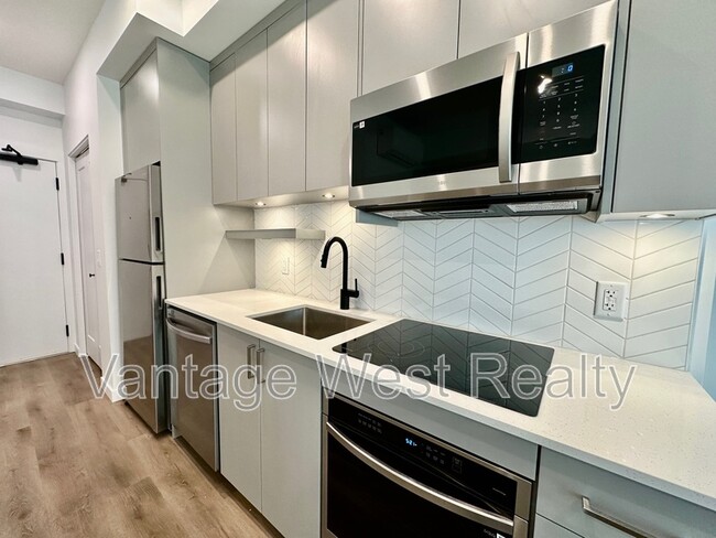 Photo - 1274-1274 Devonshire Ave