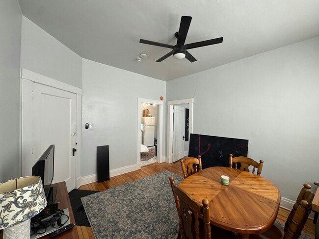 Photo - 109 1/2 East 6th Street