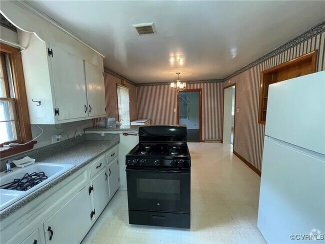 Building Photo - 737 Jefferson Pl Rental