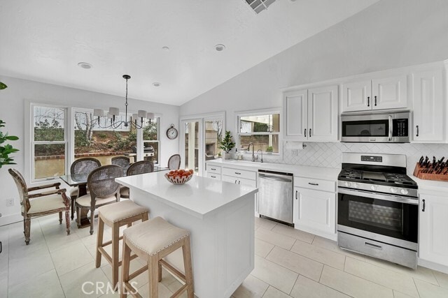 2897 Calle Heraldo