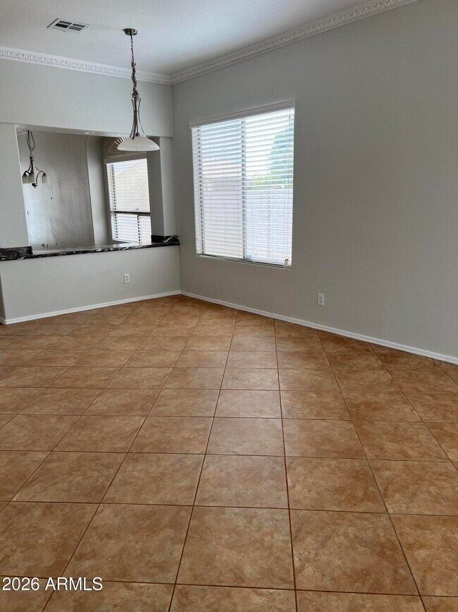 Photo - 407 W Helena Dr
