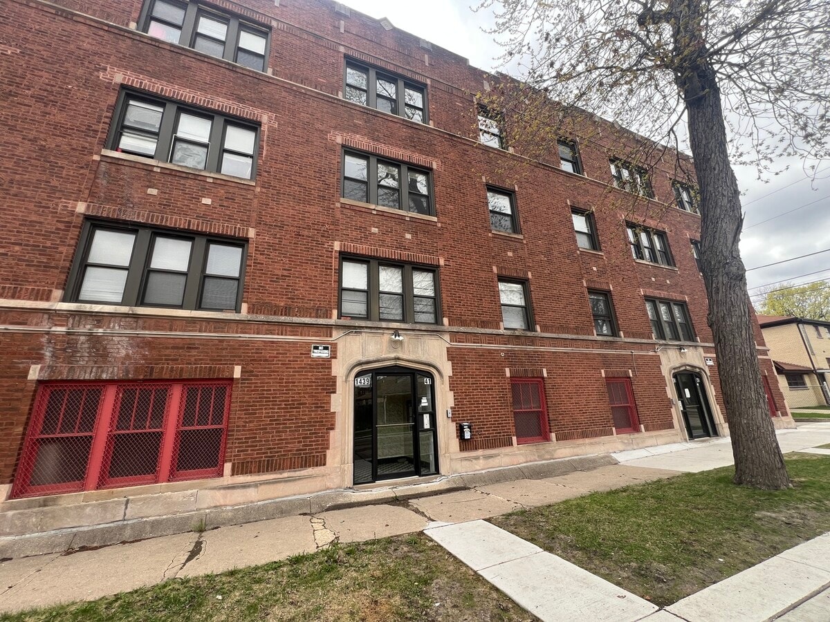 Photo - 1439 W 93rd St Apartment Unit 1
