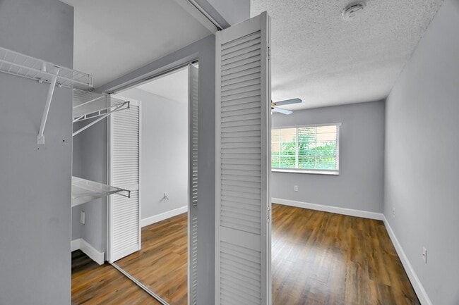 Photo - 3620 NW Adriatic Ln Unit 306
