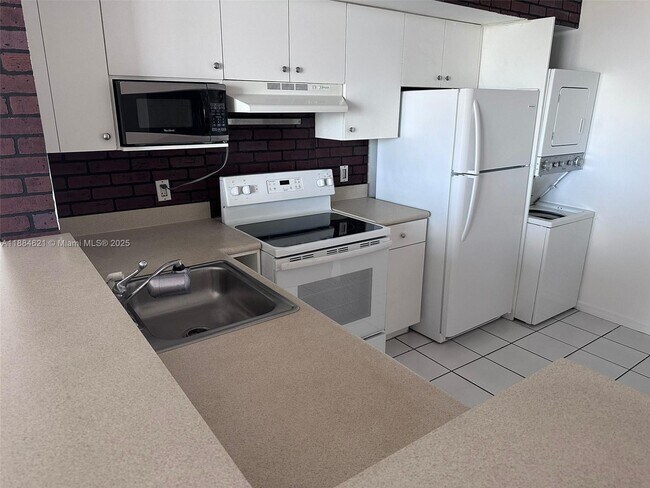 Photo - 5077 NW 7th St Unidad 1505