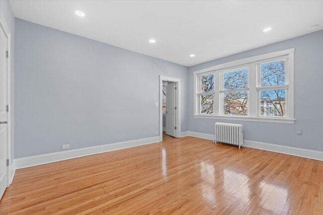 Photo - 4139 W Leland Ave Unit #  02W