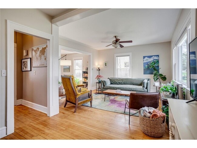 Photo - 3521 Girard Ave S