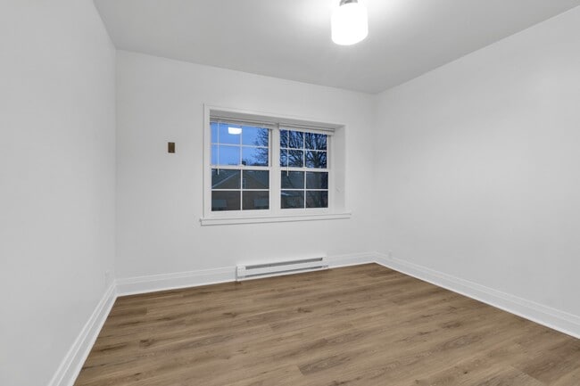 East Morris Avenue Apartments
