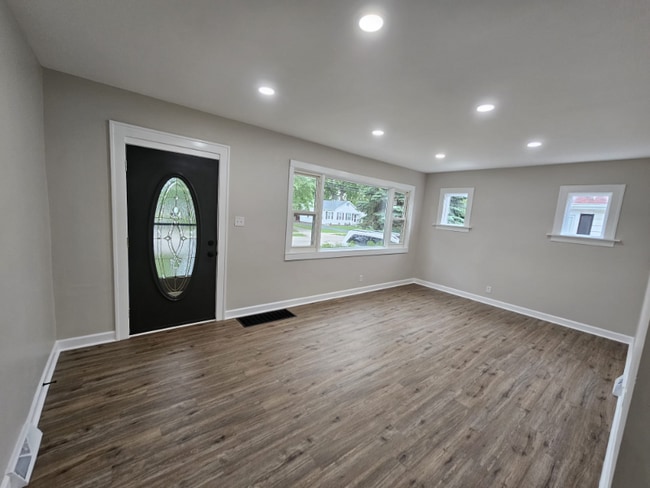 Photo - 15316 S Corbin St