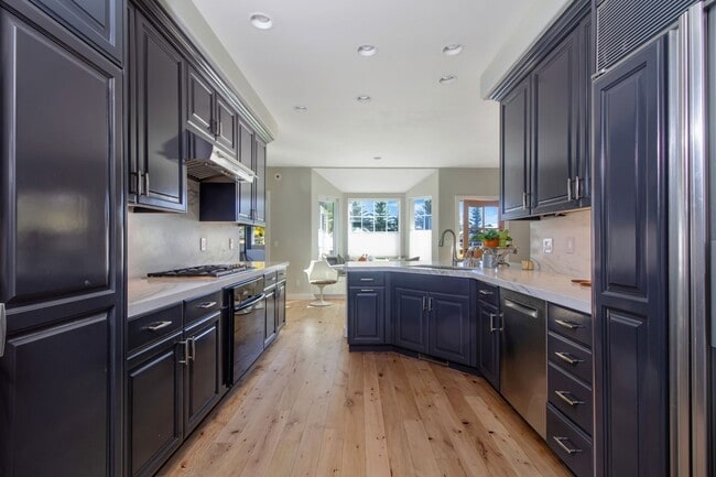 Photo - Winter Getaway, Cozy Mountain Modern Lodge