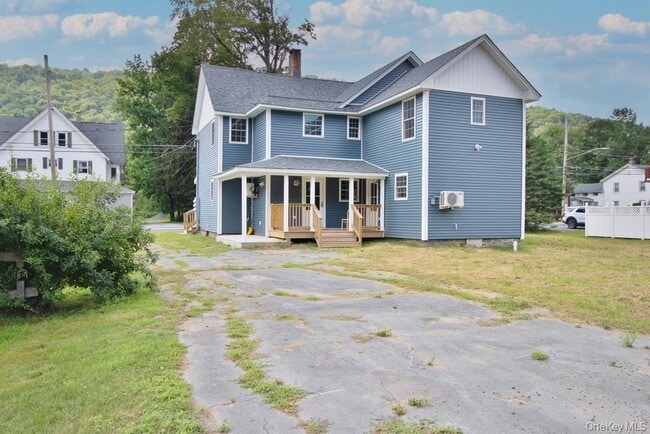 Photo - 162 Rockland Rd