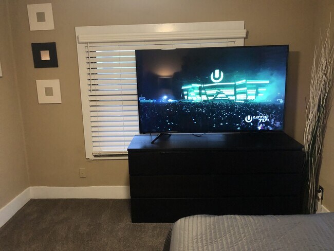 Photo - 203 Desoto St