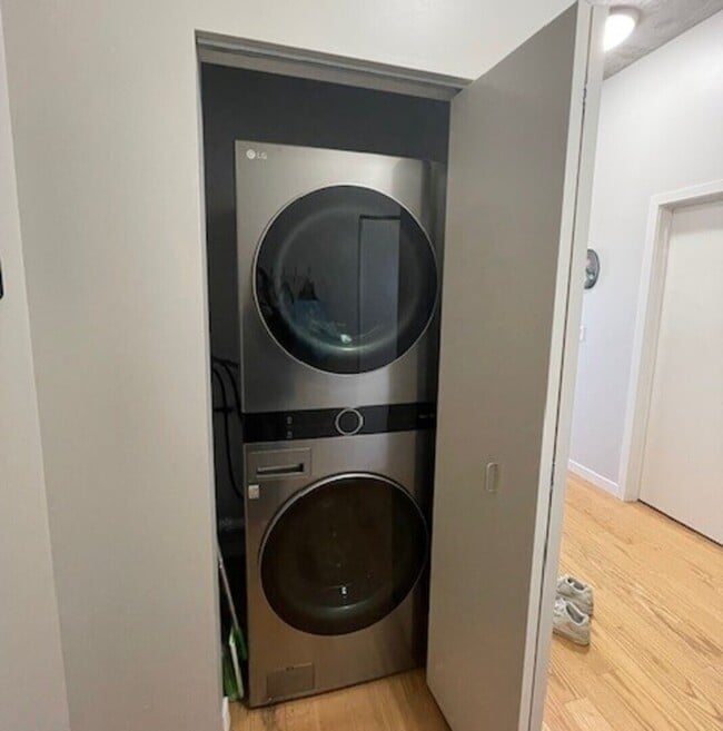 Photo - 235 W Van Buren St Unit 4114