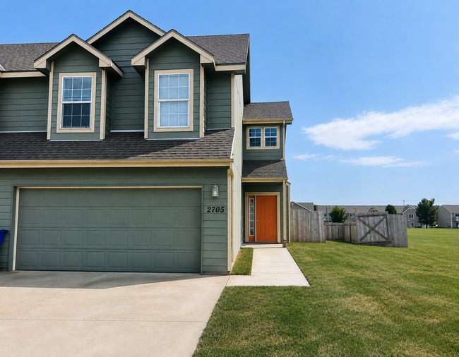 Building Photo - 2705 Kathie Dr