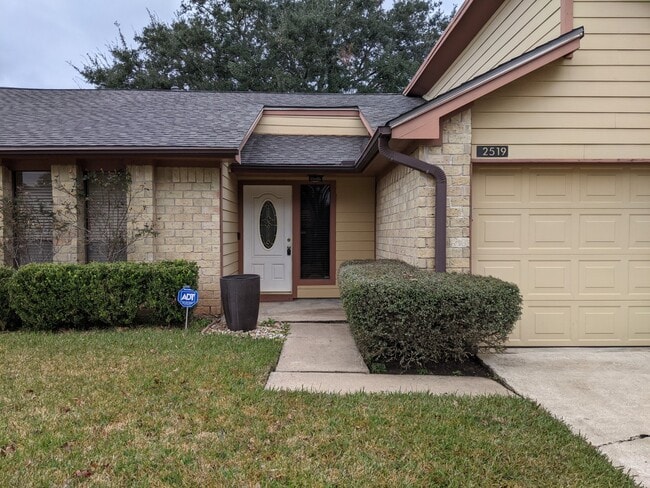2519 Buffalo Trail