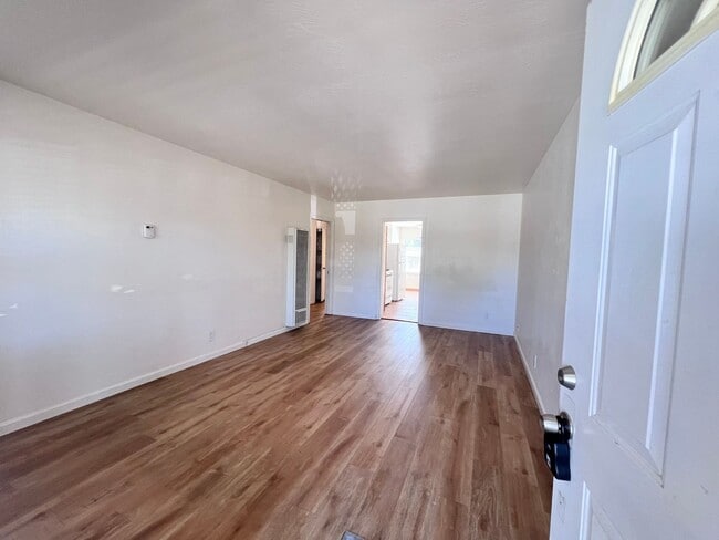 Photo - SPACIOUS 2 BEDROOM/1 BATH AVAILABLE IN HAYWARD CA !!!!