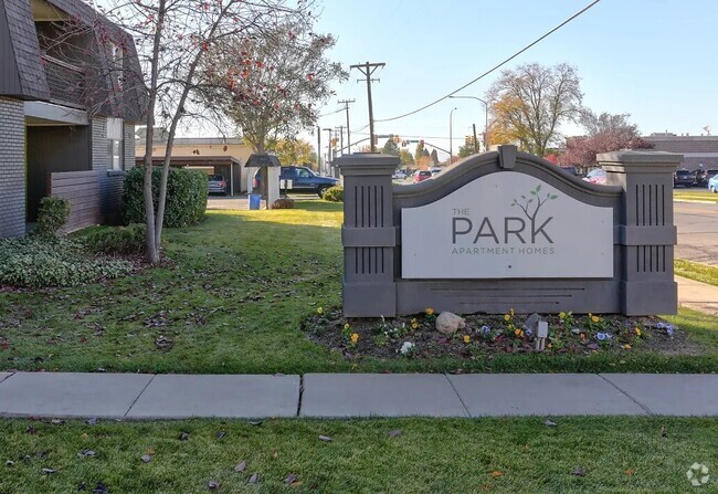 Building Photo - The Park At Bountiful Rental