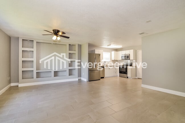 Photo - 1810 Redding Pl