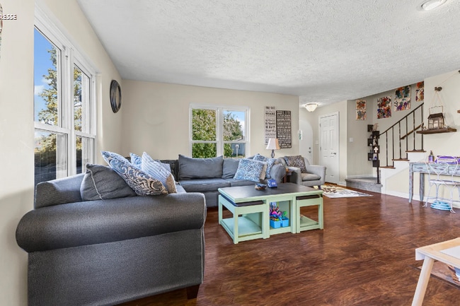 Photo - 1721 Southview Dr