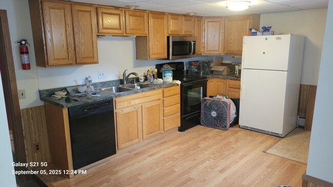 Building Photo - 333 Ohio St Rental
