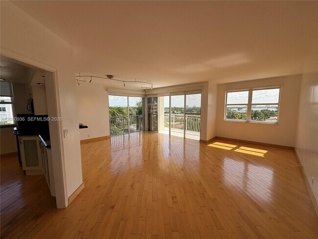 10140 W Bay Harbor Dr Unit 603C