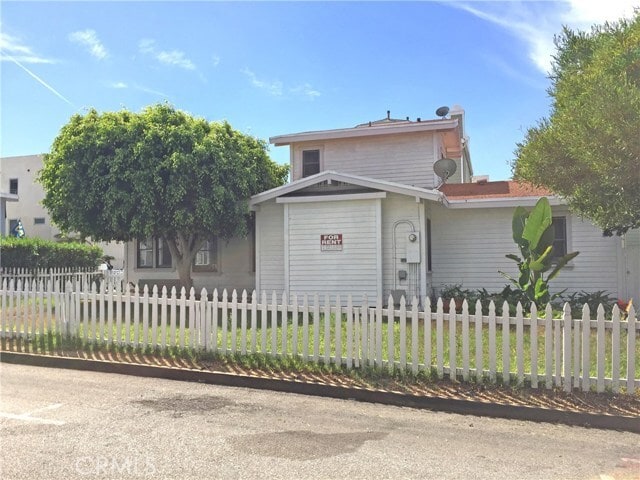 Photo - 1085 Loma Dr