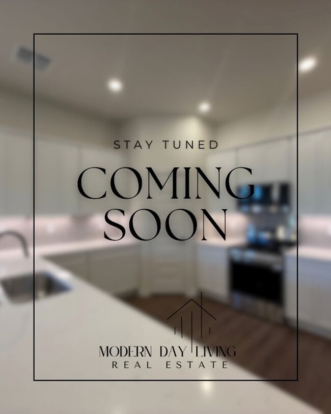 Building Photo - Available JUNE 15TH: Stylish & Spacious Home Perfect for Families