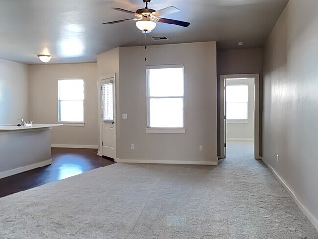 Photo - 9049 NW 143rd St