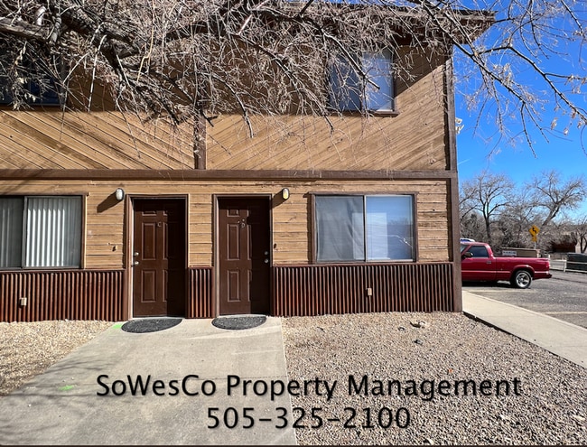 Photo - 826 Vine Ave