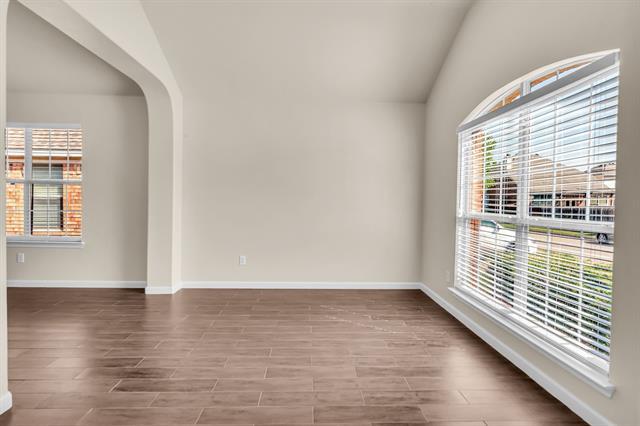 Photo - 9941 Voss Ave