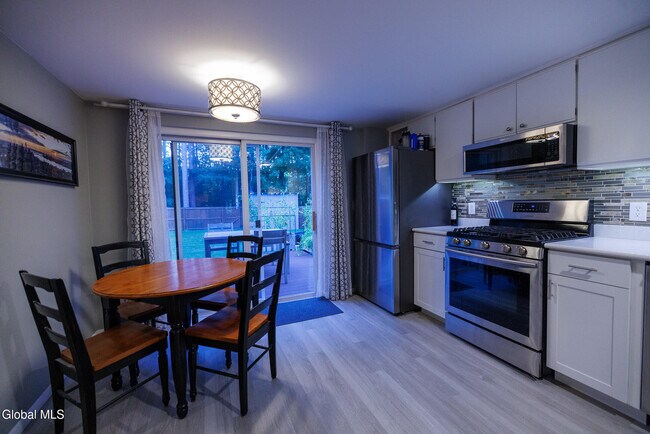 Photo - 178 Arrow Wood Pl