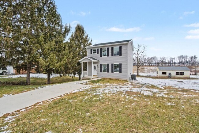 Photo - 239 W Broad St