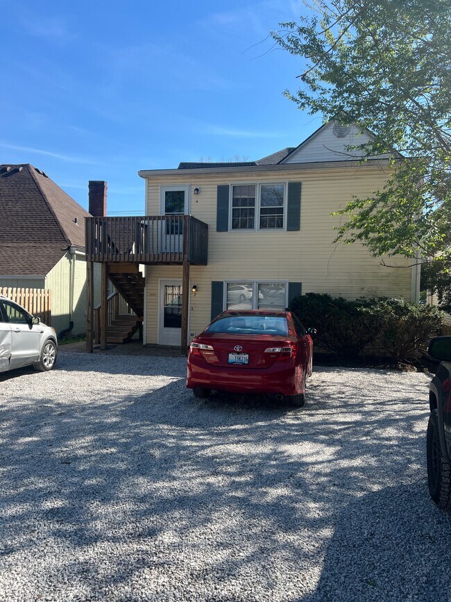 326 E High St Unit 2