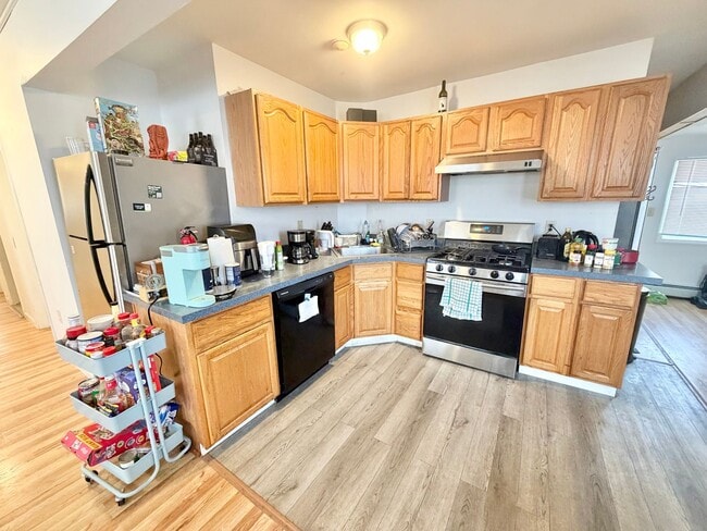 Photo - 40 Colchester Ave Unit 1