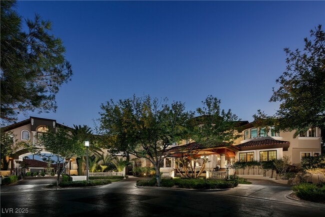 Photo - 8801 Palm Greens Ct