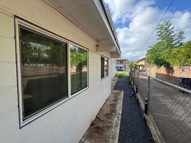 Photo - Renovated 5 Bedroom/3.5 Bath Single Family Home in Kalihi