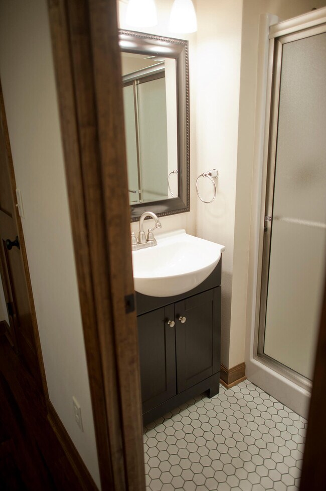 BV 2 bed - Beverly Lofts