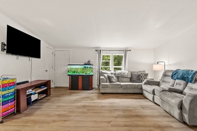 Photo - Updated and Spacious 3 bedroom in Timberlakes
