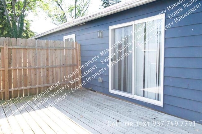 Photo - 955 Chelsea Ave